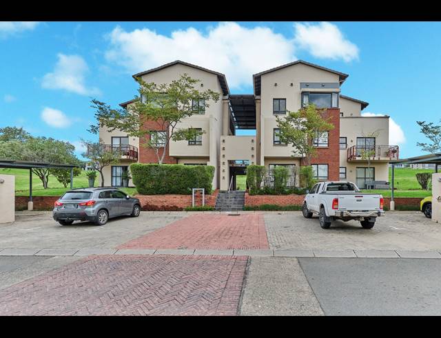 2 BEDROOM APARTMENT FOR SALE IN JACKAL CREEK GOLF ESTATE